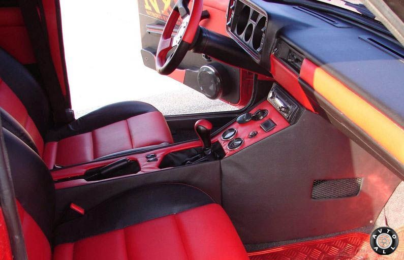 АвтоВАЗ впервые выпустил автомобиль с кожаным салоном. И это Lada Niva