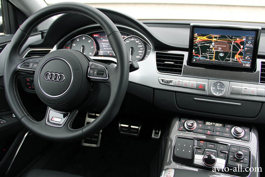 Audi S8 2013 