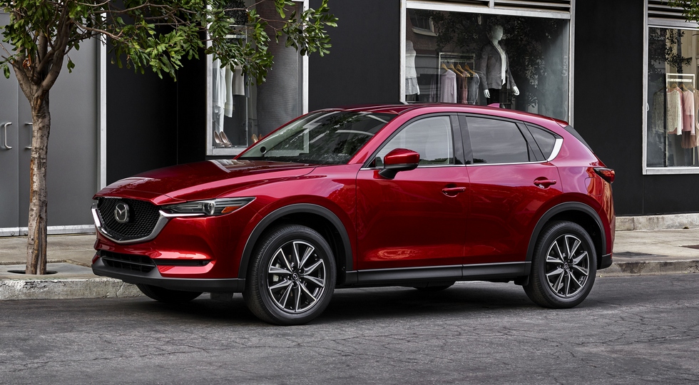 Mazda показала CX-5 второго поколения и назвала дату старта продаж